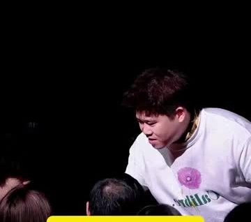 các anh trai và các chị từng đổ vỡ trong hôn nhân vào xác nhận xem